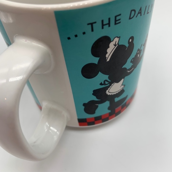 Gibson Disney Mickey & Minnie Mouse 'The Daily Grind' Ceramic Coffee Mug - Picture 9 of 14